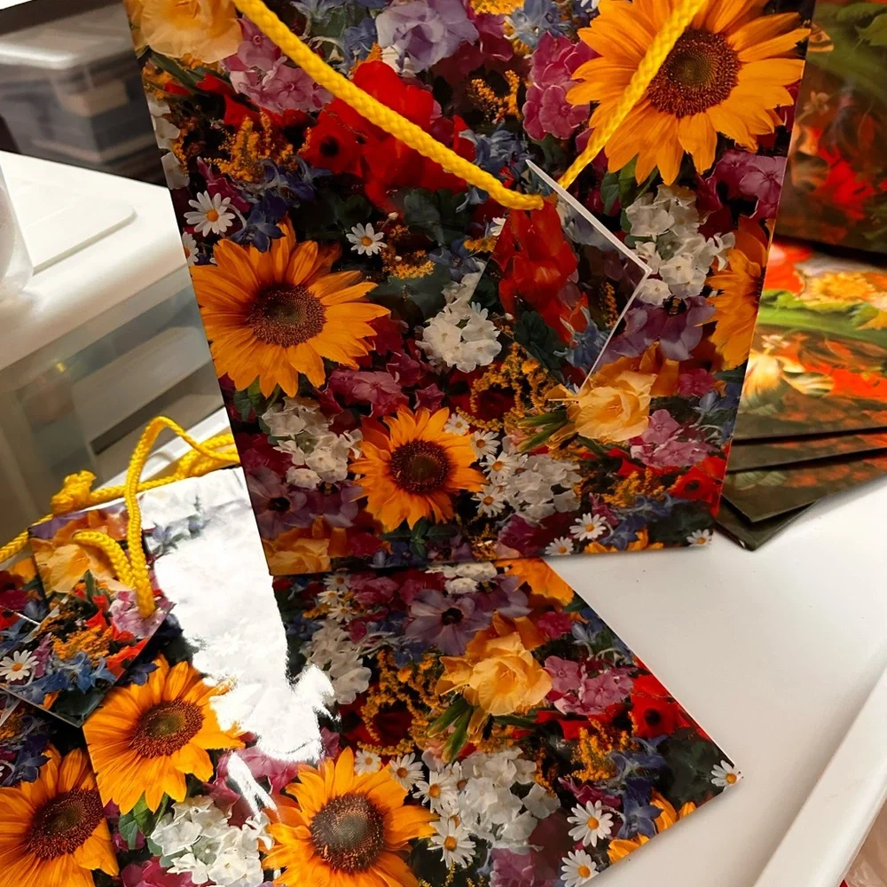 Floral Gift Bags Set